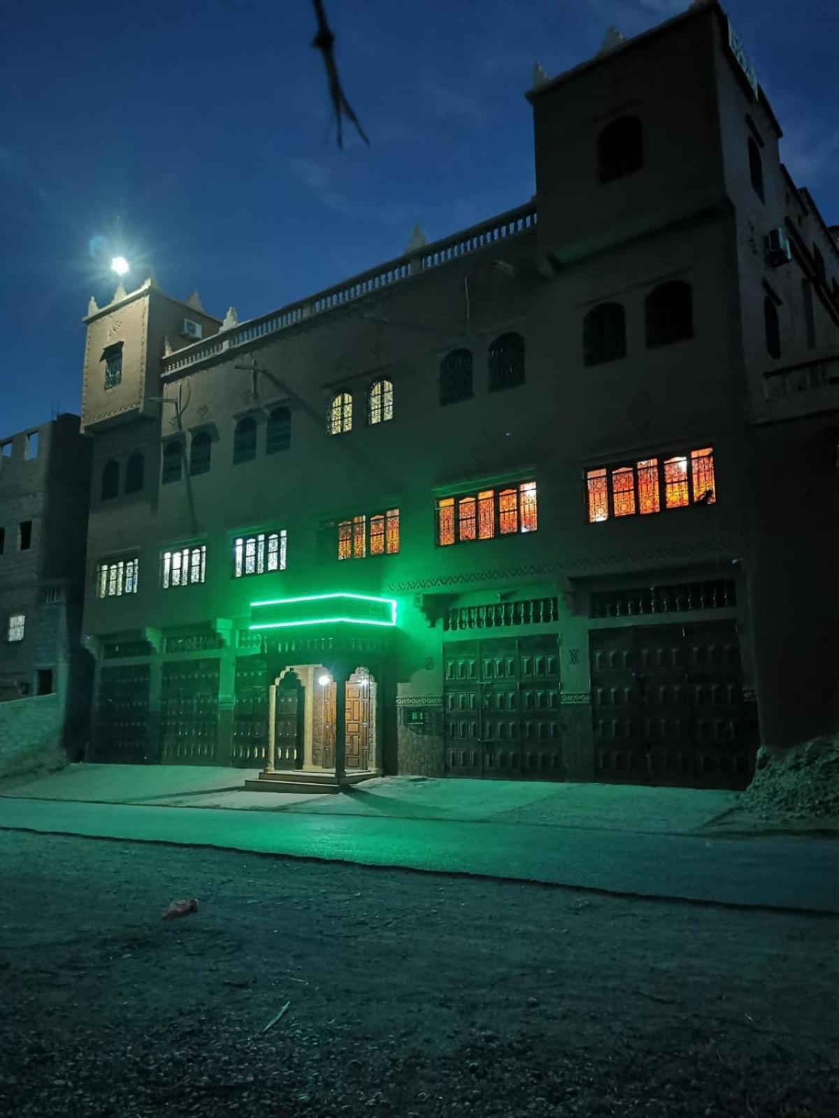 Hotel Awayou بو درارار المظهر الخارجي الصورة