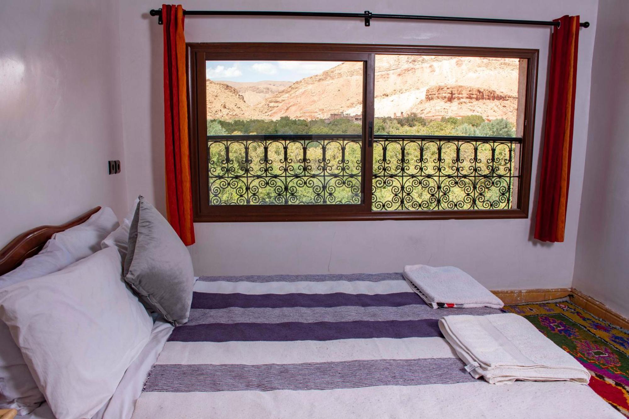 Hotel Awayou بو درارار المظهر الخارجي الصورة